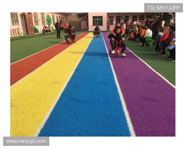 莱奥直播模仿博尼费斯庆祝动作引发热议搞笑互动展现未来队友默契 莱奥直播模仿博尼费斯庆祝动作引发热议搞笑互动展现未来队友默契