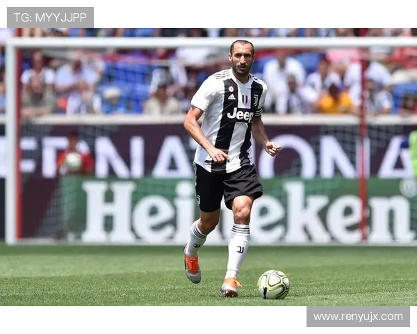 基耶利尼：我从不对球员发脾气；尤文最后一块拼图是体育总监